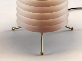 Lampe de table scandinave modèle Majia 15. Edition neuve