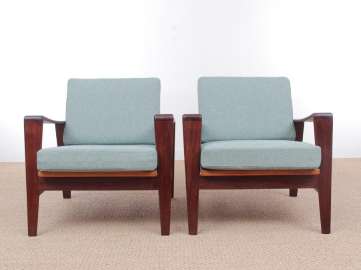 Mid-Century  modern scandinavian pair of lounge chairs model 35 by  Arne Wahl Iversen.