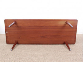 Mid-Century Modern scandinavian coffee table in teak  by Hvidt & Mølgaard Nielsen for France and Søn. 