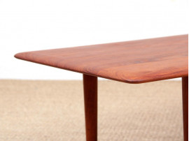 Mid-Century Modern scandinavian coffee table in teak  by Hvidt & Mølgaard Nielsen for France and Søn. 