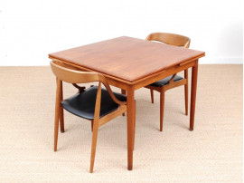 Mid-Century modern scandinavian square dining table. 4/6 seats.