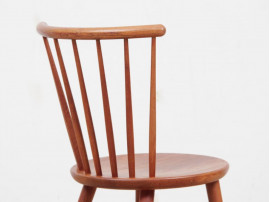 Mid-Century modern scandinavian pair of chairs in teak