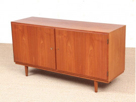 Mid-Century  modern scandinavian sideboard in teak by Poul Hundevad model  HU40/3T