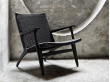 Fauteuil scandinave modèle CH 25 en chêne. Nouvelle édition. 