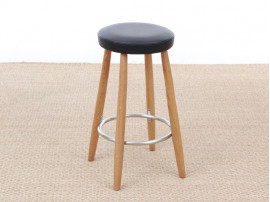 Tabouret de bar scandinave modèle  CH 58 hauteur 68 cm. Edition neuve. 