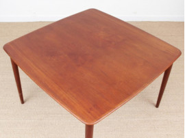 Table de repas scandinave carrée en teck, 4/10 pers.