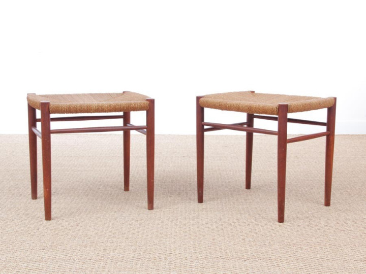 Paire de tabourets scandinaves en teck modele 316