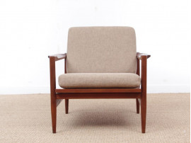 Mid century modern pair of armchair in teak