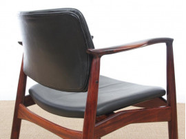 Fauteuil scandinave en palissandre de Rio modèle 66