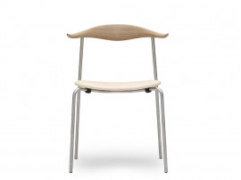 Mid-Century Modern CH 88P foamed seat chair by Hans Wegner. New product.