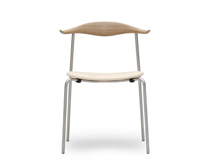 Mid-Century Modern CH 88P foamed seat chair by Hans Wegner. New product.