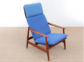 Fauteuil scandinave à dossier haut, en teck modèle 341.