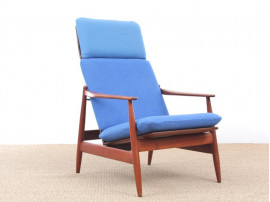 Fauteuil scandinave à dossier haut, en teck modèle 341.