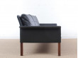 Mid modern danish 3 seats black leather sofa, model 500 by Hans Olsen