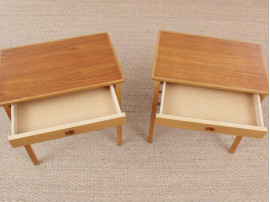 Mid-Century  modern scandinavian pair of bed tables in oak and teak