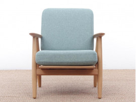 Fauteuil scandinave modèle "Cigar" GE 240. Nouvelle édition