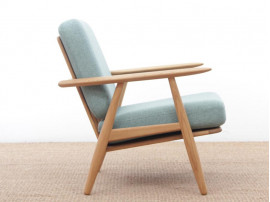 Fauteuil scandinave modèle "Cigar" GE 240. Nouvelle édition