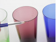 Suite de 8 verres colorés 