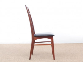 Suite de 4 chaises scandinaves en teck modèle Lis