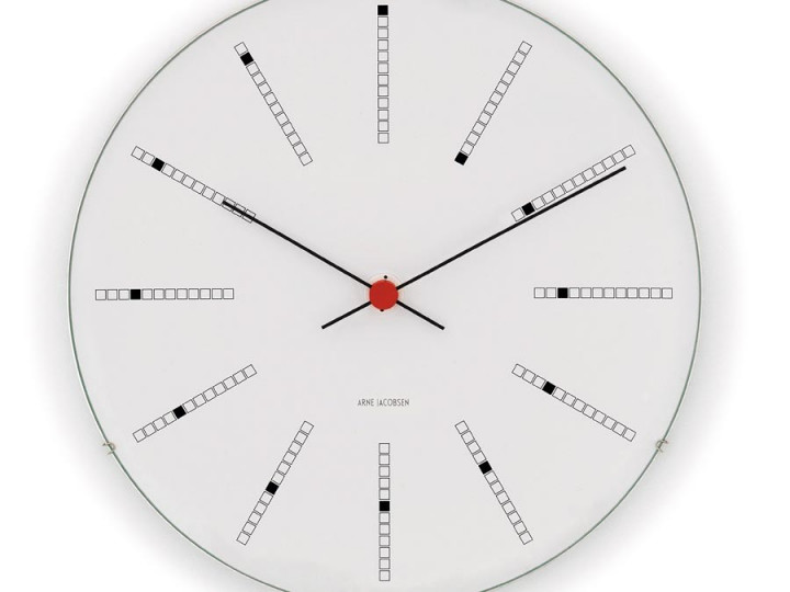 Arne Jacobsen - Bankers Wall Clock, white ø 29 cm | Galerie Møbler