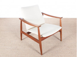 Mid century modern scandinavian pair of armchairs model 138 in teak by Finn Juhl