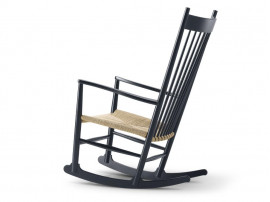 Mid-Century  modern scandinavian rocking chair model J16 by Hans Wegner for Fredericia. New edition