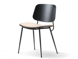 Søborg chair 3061, by Borge Mogensen. New edition.