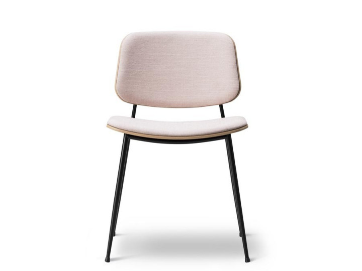 Søborg chair 3062, by Borge Mogensen. New edition.