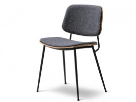 Søborg chair 3062, by Borge Mogensen. New edition.