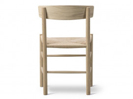 Shaker Dining Chair model J39 by Borge Mogensen, New edition. 