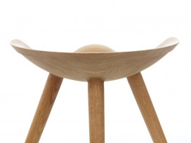 Tabouret scandinave modèle ML 42 nouvelle édition. 