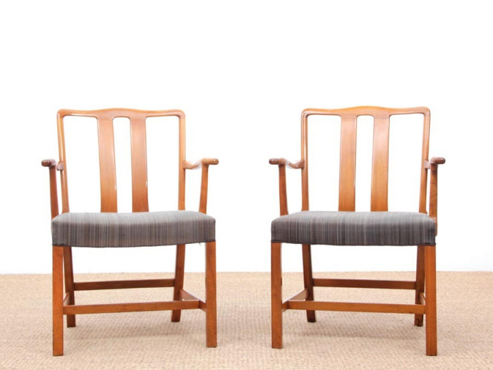 Mid-Century  modern scandinavian pair of armchairs by Ole Wancher