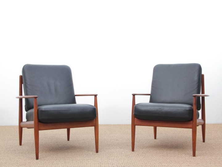 Mid-Century  modern scandinavian pair of armchairs by Grete Jalk