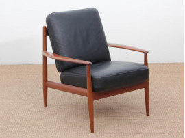 Mid-Century  modern scandinavian pair of armchairs by Grete Jalk