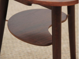 Petite table d'appoint scandinave tripode en palissandre de Rio