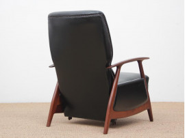 Mid-Century  modern scandinavian reeasy chair