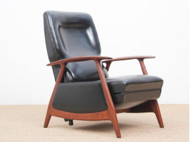 Mid-Century  modern scandinavian reeasy chair