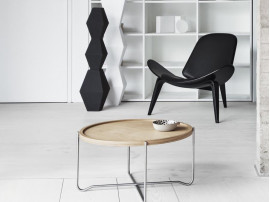 Fauteuil scandinave CH 07 ou Shell Chair. Nouvelle édition.