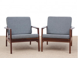 Mid-Century  modern scandinavian pair of armchairs 
