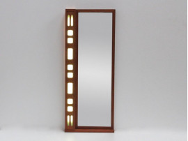 Miroir scandinave en teck, lumineux avec tablette.