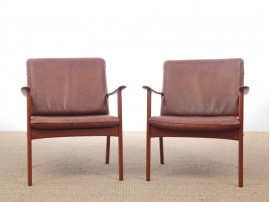 Mid-Century Modern Danish pair of  lounge chairs in teak model PJ 112 by Ole Wanscher