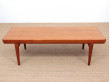 Table basse scandinave en teck. 