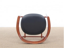 Paire de fauteuils scandinaves en orme modèle ST-750