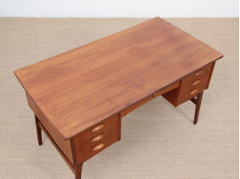 Mid-Century  modern scandinavian desk in teak