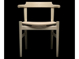 Mid-Century  modern scandinavian chair model PP 68 by Hans Wegner. New production.