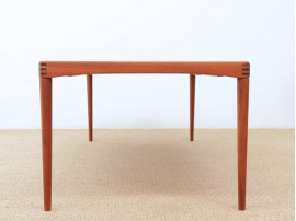Mid-Century Modern danish extendable dining table in teak by H.W. Klein for Bramin, 6/8 seats.