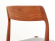 Suite de 4 chaises scandinaves en teck 