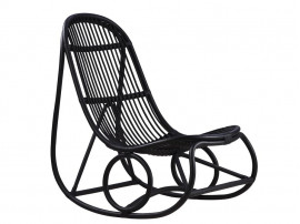 Fauteuil à bascule ou rocking chair scandinave modèle Nanny. Nouvelle édition