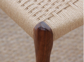 Tabouret scandinave modèle 78A  en noyer, nouvelle édition