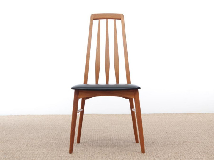 Mid-Century Modern Danish set of 6 chairs in teak model Eva by Niels Kofoed 